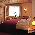 Sleep Only Konukevi 3*